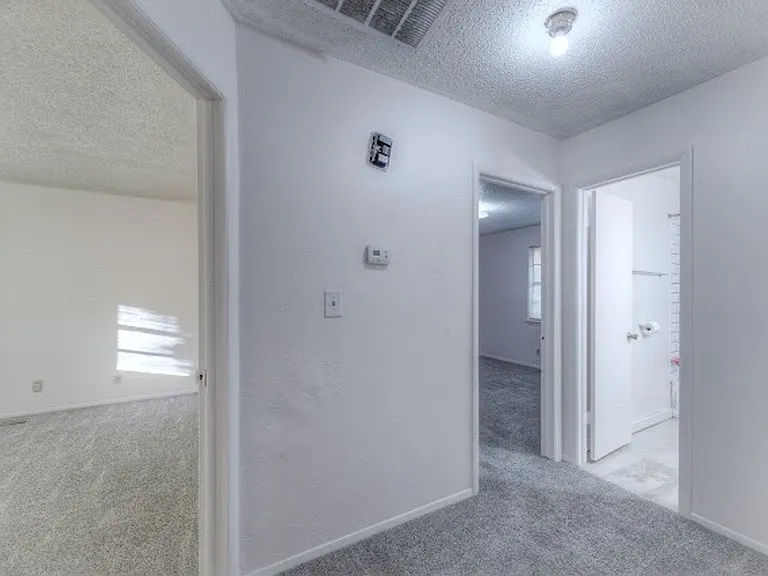 1129 S 124th East Ave — Photo 4