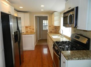 140 W Mombasha Rd, Monroe, NY 10950