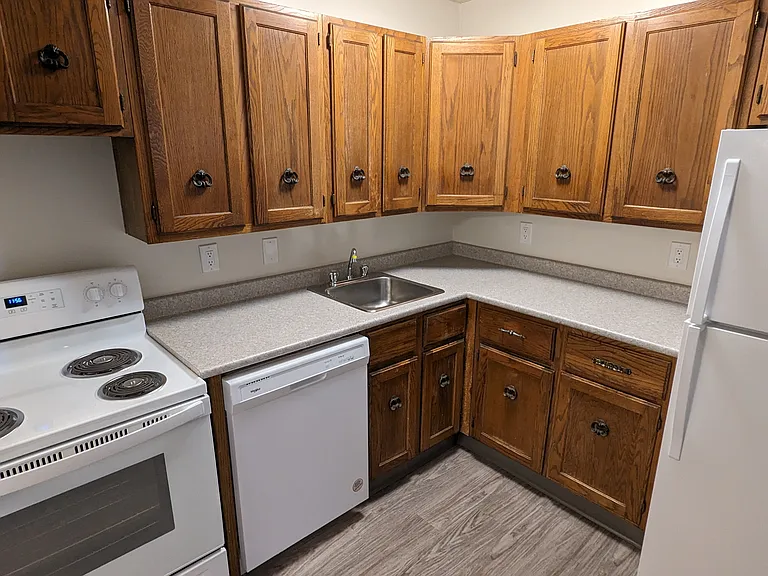 226 Fairmont Dr — Photo 13