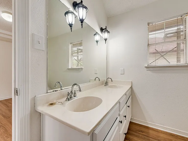 1304 Riverview Ln — Photo 7