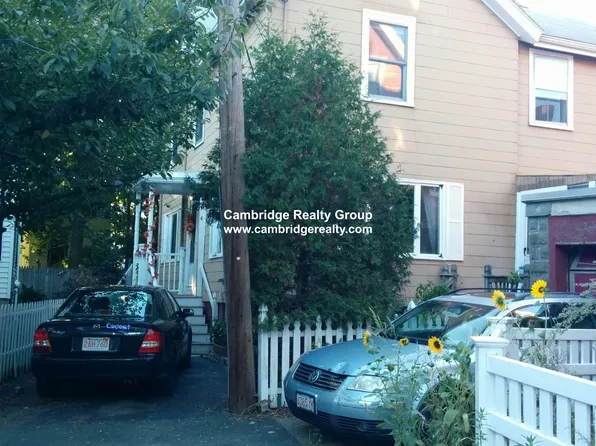 4 Cottage Cir, Somerville, MA 02144
