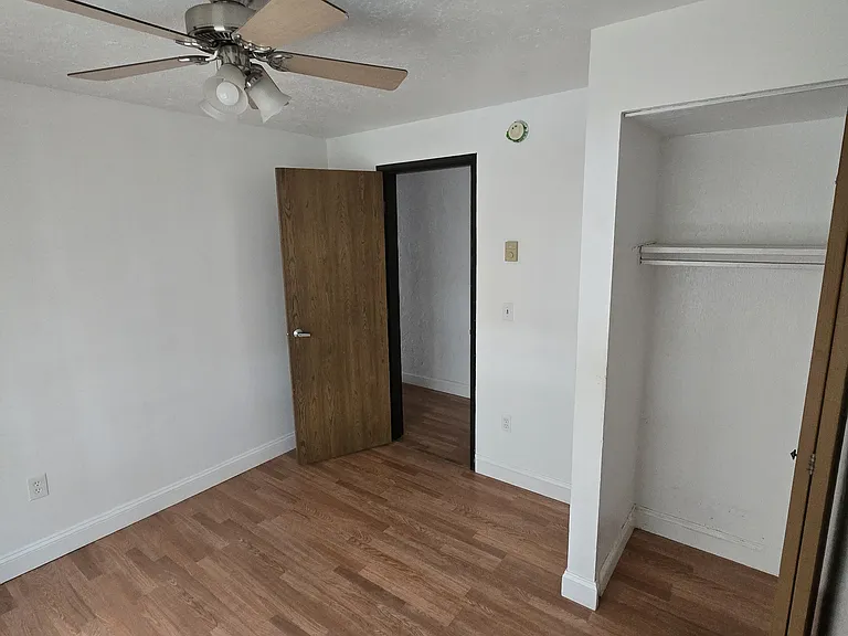1412 W 110th St #203 — Photo 7
