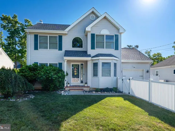 223 Serpent Ln, Manahawkin, NJ 08050