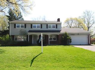 27W251 Bolles Ave, Winfield, IL 60190