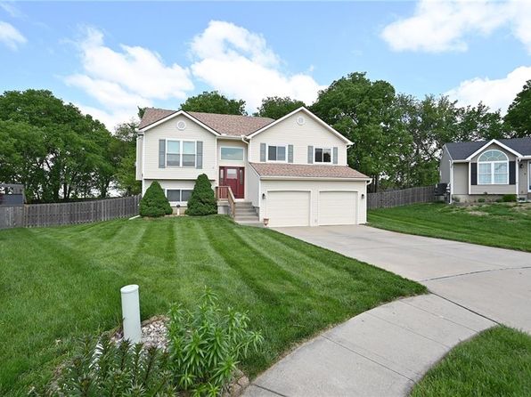 10614 NW 86th St, Kansas City, MO 64153