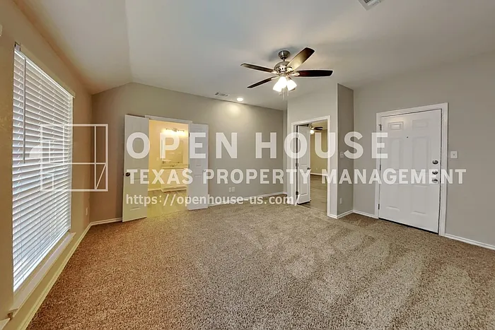 845 Royal Oak Ln — Photo 8