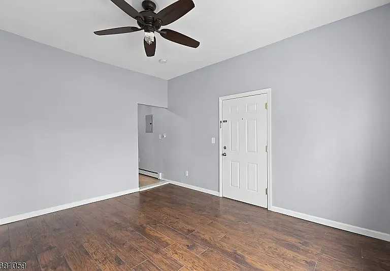 76 Heckel St #1 — Photo 14