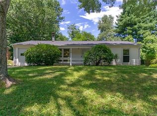 110 Wicklow Dr, Asheville, NC 28806