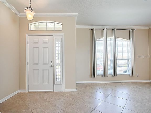 3rd image of 26110 Meadow Breeze Ln