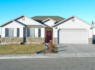 2103 E Rachel Ln, Enoch, UT 84721