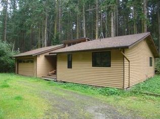 150 S Sunset Dr, Camano Island, WA 98282