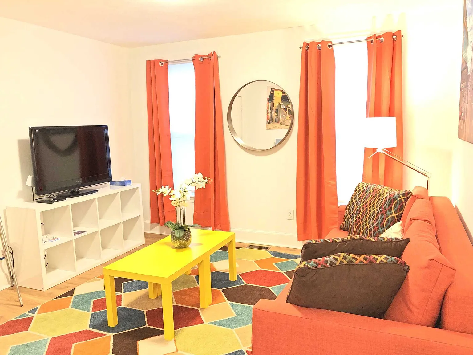 Studio, $4,500 — Photo 2