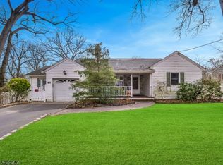 65 Cedar Pl, Wayne, NJ 07470
