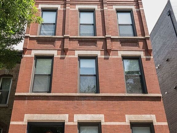 2nd image of 1629 N Burling St #X2f