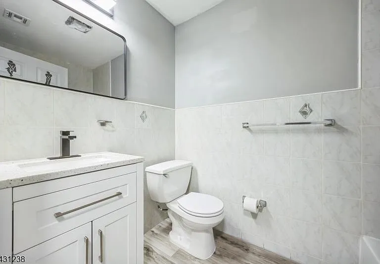 708 Ocean Ave — Photo 7