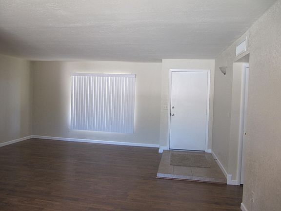 4th image of 4738 W Mercer Ln