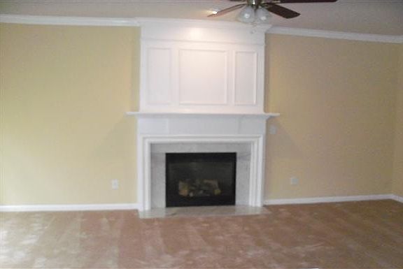 3rd image of 1811 Arbor Vista Dr