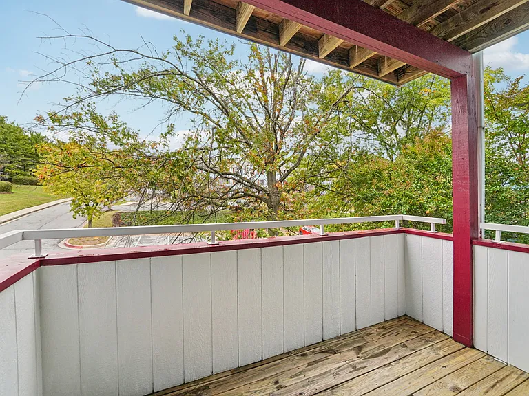 Covered Outdoor Living Space - Balcony