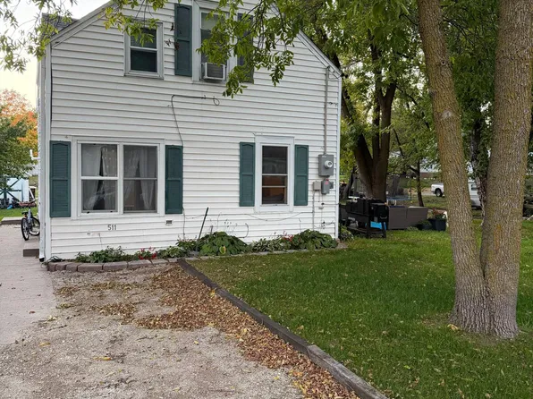 511 Ellsworth Ave, South Haven, MN 55382