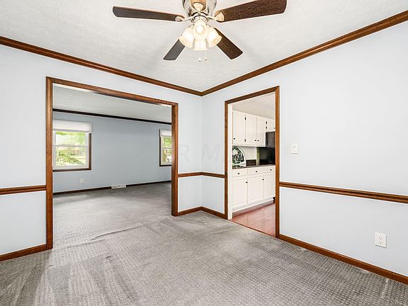 4th image of 11415 Meadowcroft St NW