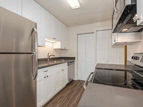 4th image of 2034 Minor Ave E #18296265