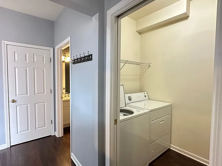 5555 Woodruff Shore Dr — Photo 8