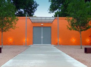 5230 Center St, Houston, TX 77007