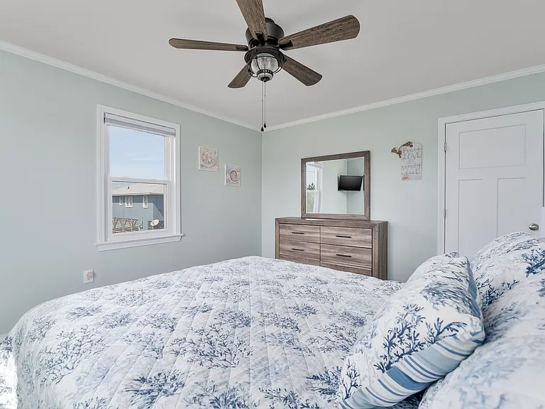 102 Wilson St — Photo 13