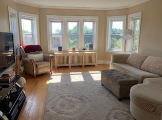 8922 Skokie Blvd APT 3, Skokie, IL 60077