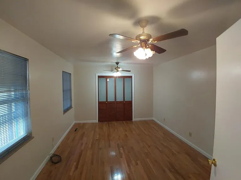 10765 Mercury Dr — Photo 12