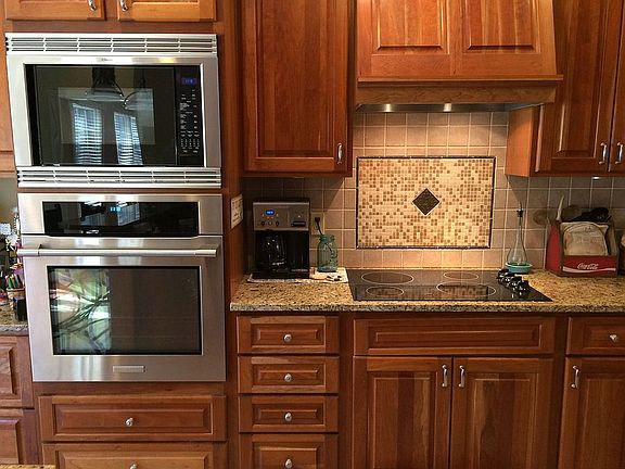 Kitchen with double oven