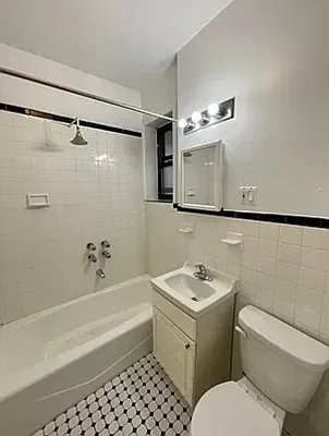 Rented by CNYC Apartments | media 32