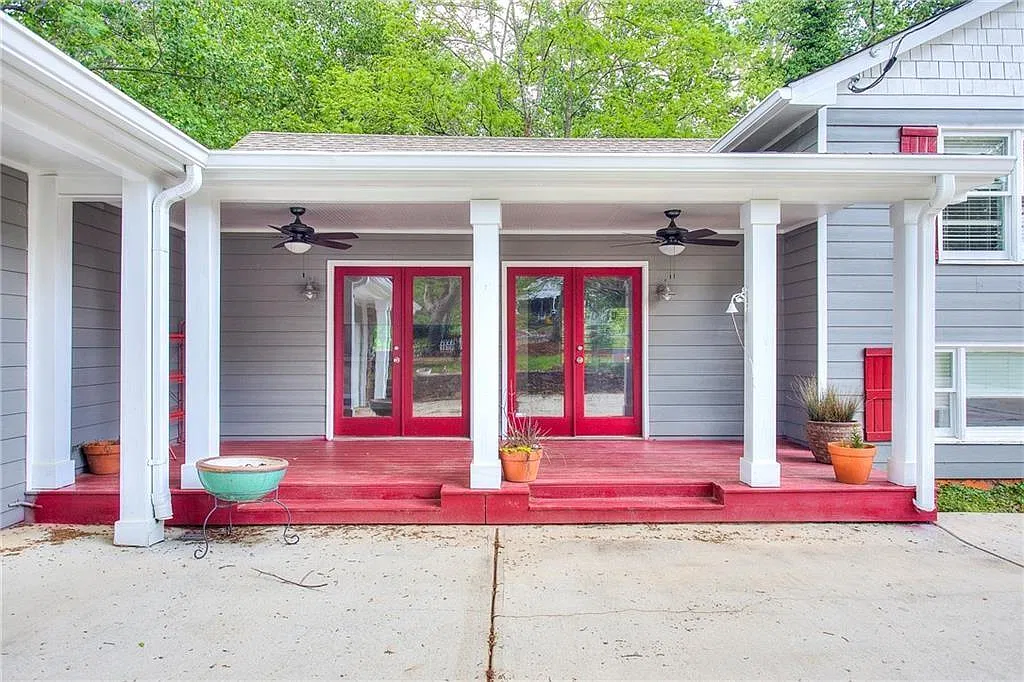 5 bed, 2.0 bath, 1765 sqft, $2,495 — Photo 3