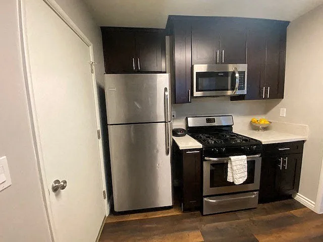 Hollypark Knolls Apartments — Photo 79