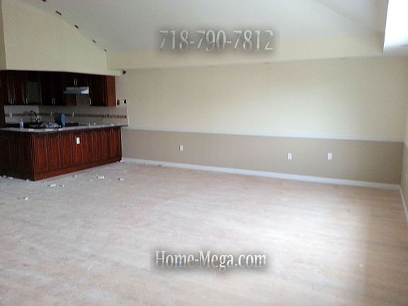 2nd image of 107-52 Watson Pl