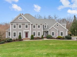 8 Hunters Rdg, Rocky Hill, CT 06067