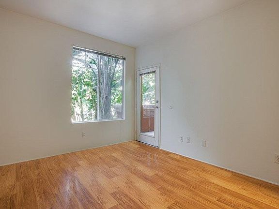 3rd image of 5551 W 6th St APT 3323