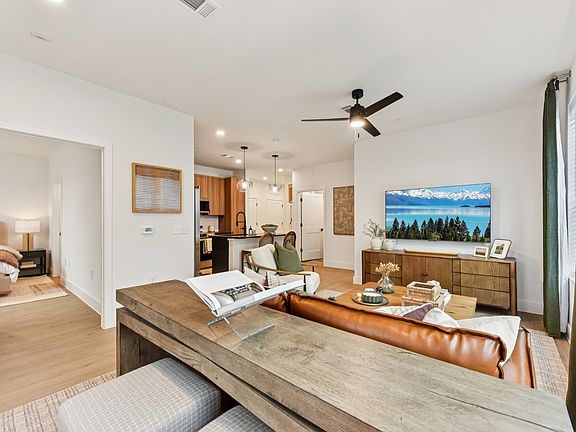 3rd image of 2380 Staples Rd #4301