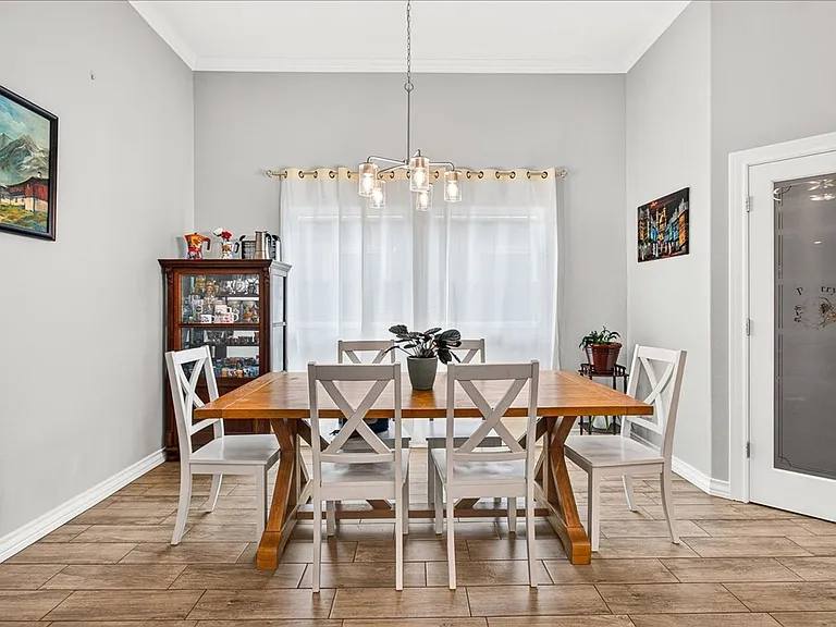 2445 Manuel Ln — Photo 18