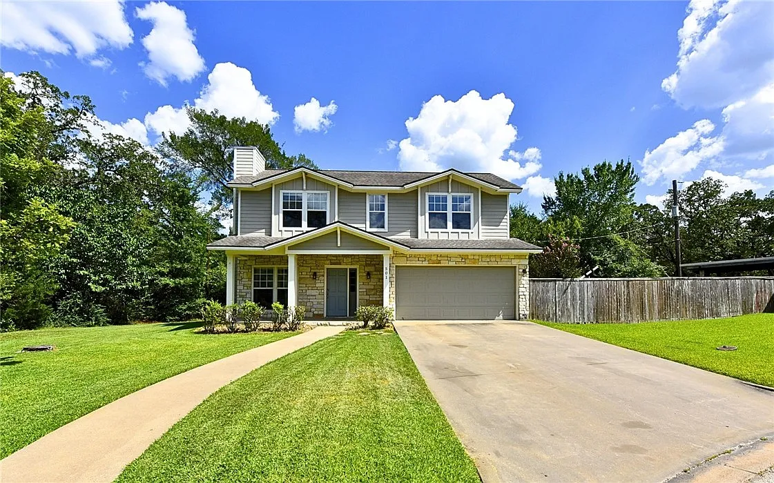 3 bed, 2.5 bath, 1370 sqft, $1,950 — Photo 1