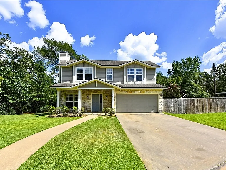 501 Grey Oak Ct — Photo 1