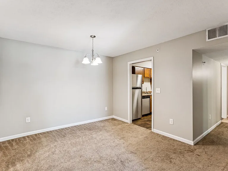 Ashford Place Apartments — Photo 71