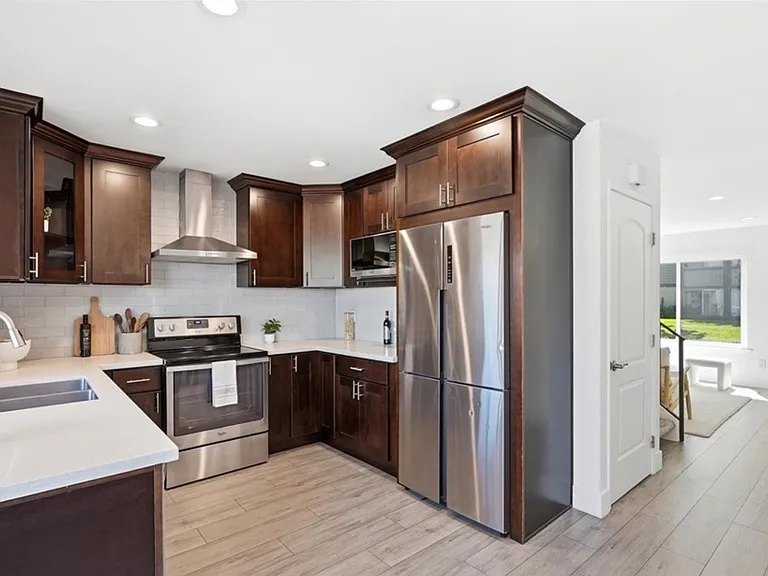 531 W Alton Ave — Photo 15