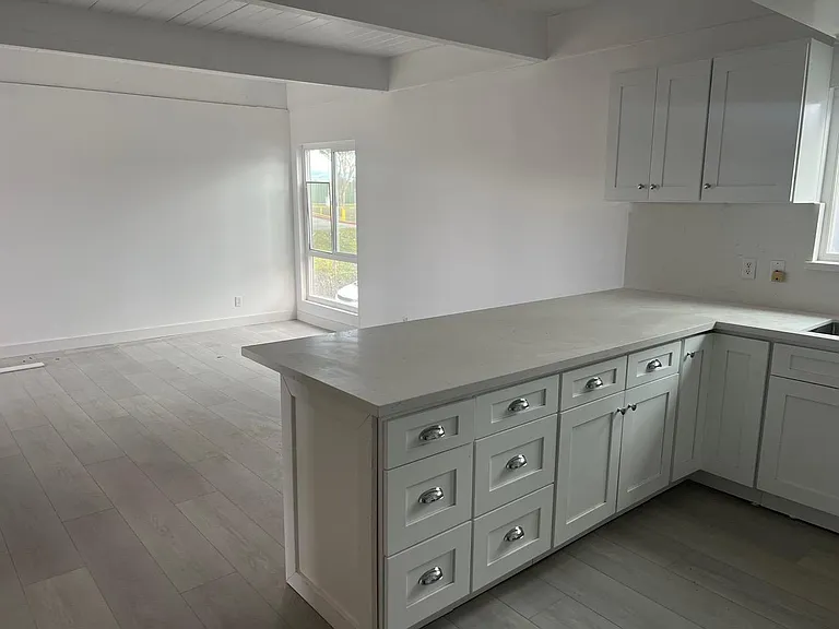 148 Ventura Ave — Photo 5