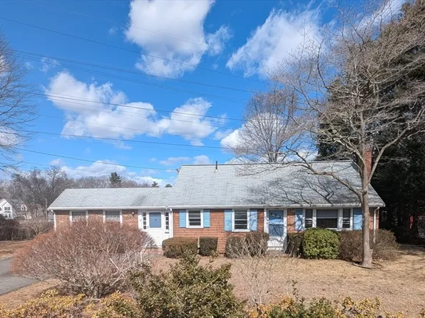 101 Roberts Ave, Holbrook, MA 02343