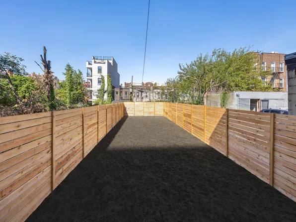 1423 Park Place image 15 of 15