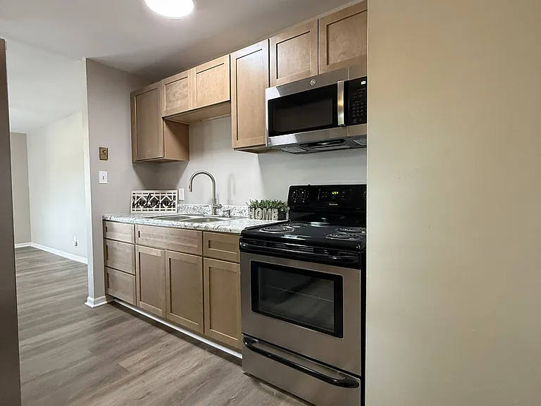 512 W Florida St #B — Photo 11