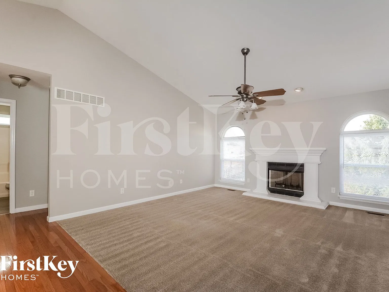 4 bed, 2.0 bath, 1831 sqft, $2,875 — Photo 3