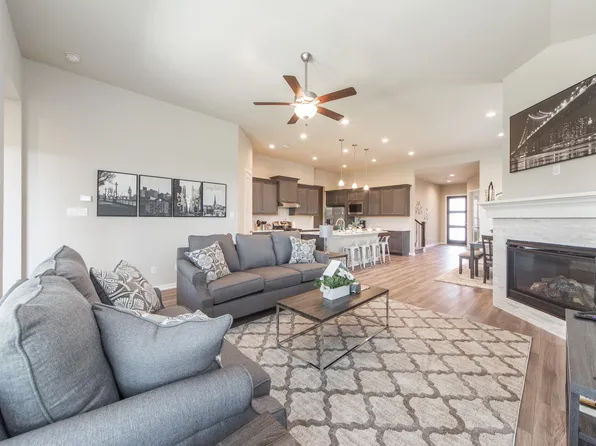 2151 Long Spring Dr, Missouri City, TX 77459