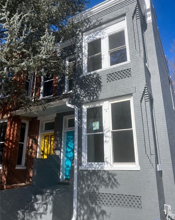 1st image of 1100 W Marshall St